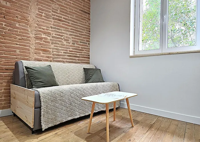 Le Briand - Pour 2 Personnes - Climatisation - Fibre Internet - 5 Min A Pied De La Gare Et Du Centre-ville - Places De Stationnements Gratuites Sur Toute L'avenue